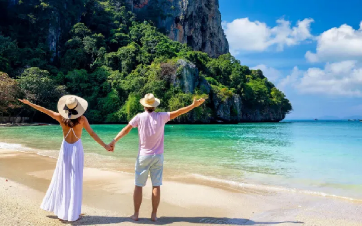 Best Southeast Asia Beaches: 18-Day Itinerary (2025)