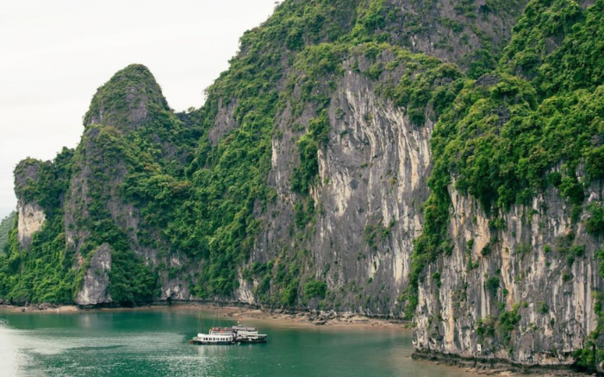 Best Vietnam Family Vacation: 10 Days from North to South