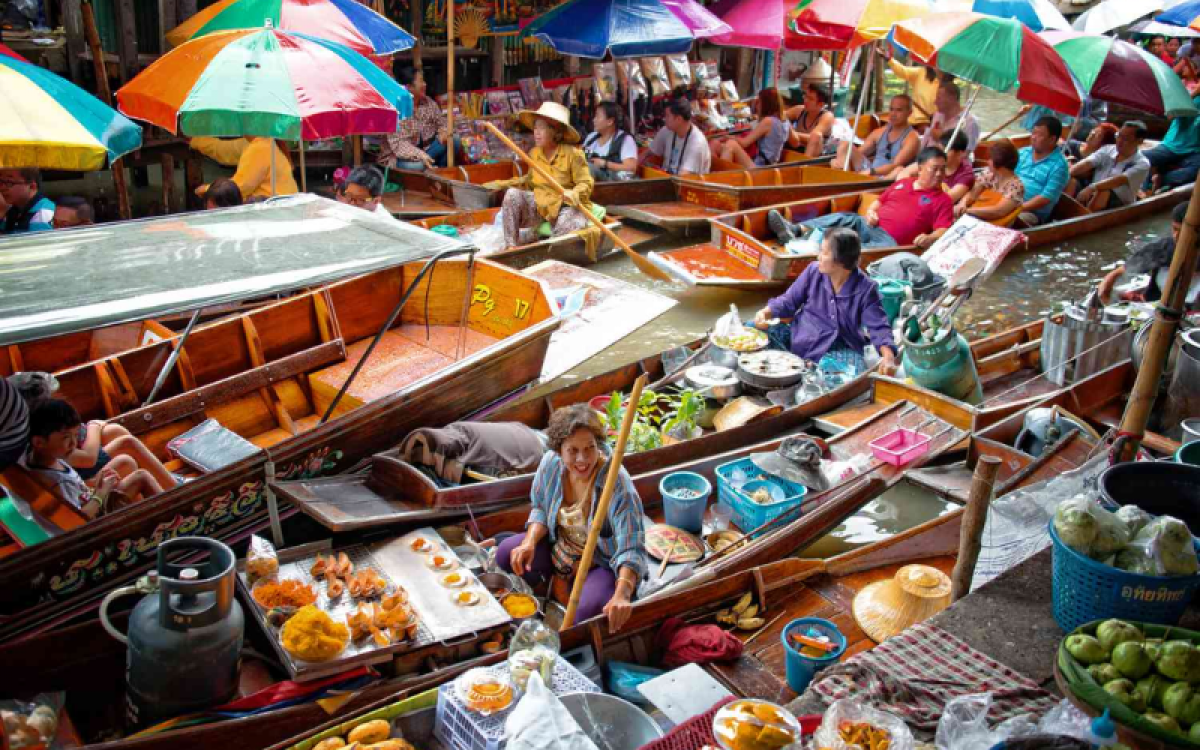 Breathtaking Thailand And Vietnam Tour: 18 Days