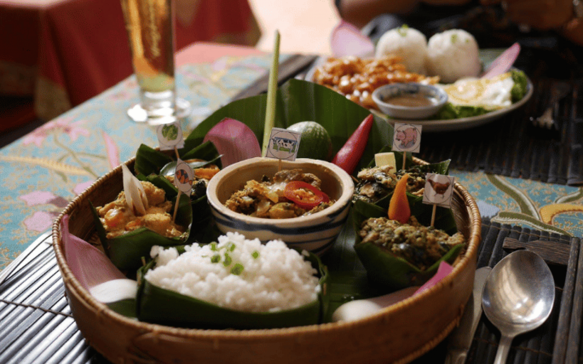 6-Day Cambodia Adventure: Royal Treasures & Ancient Temples Await