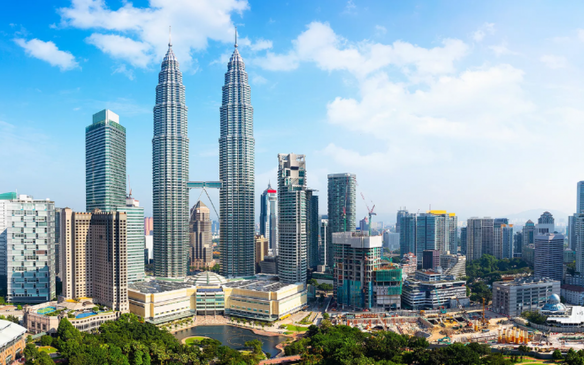 14 Days of Southeast Asia Tour Package