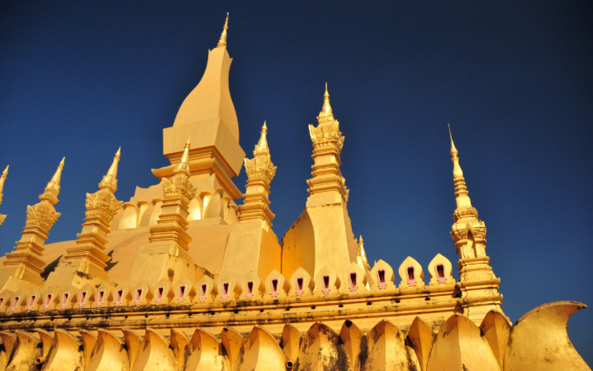 Laos Signature Voyage: 5 Days in Vientiane, Luang Prabang