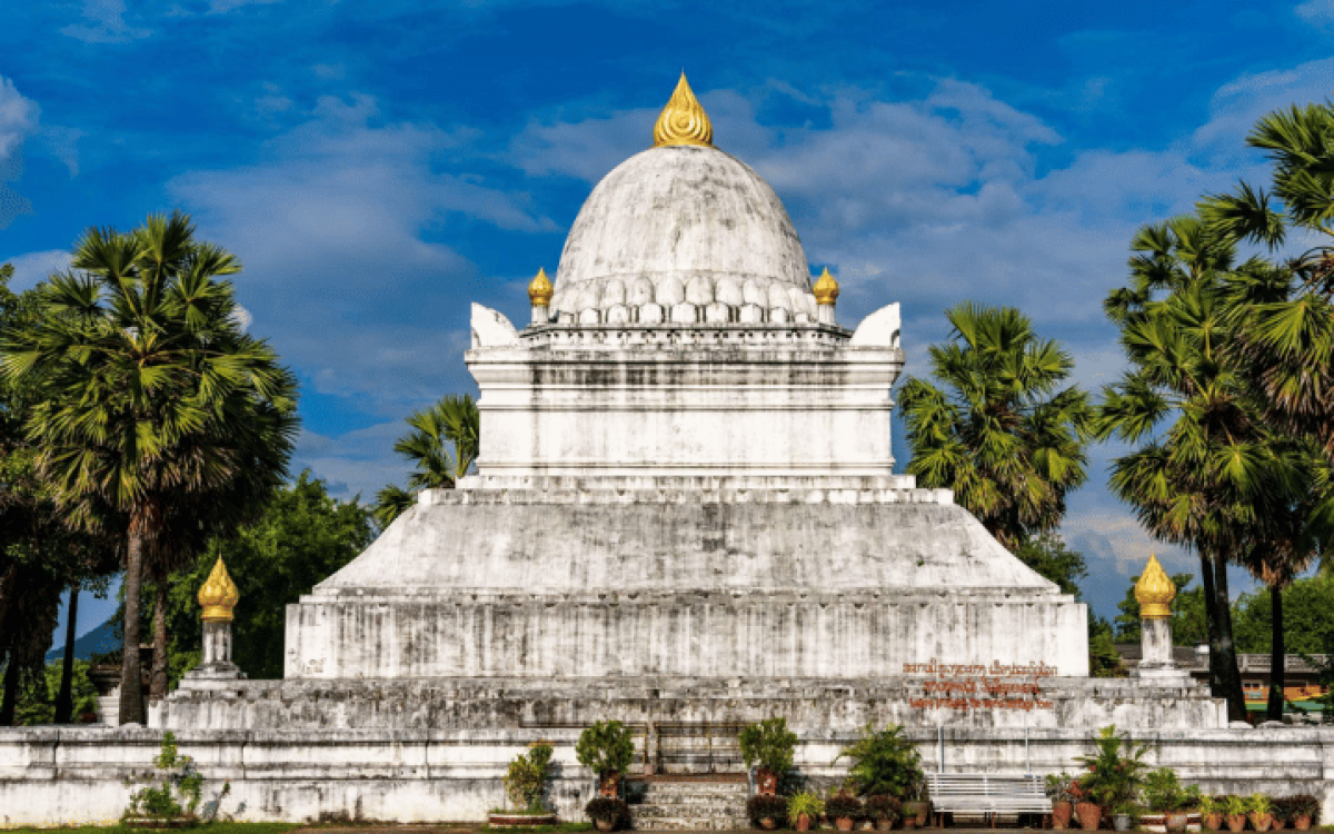 Laos Signature Voyage: 5 Days in Vientiane, Luang Prabang