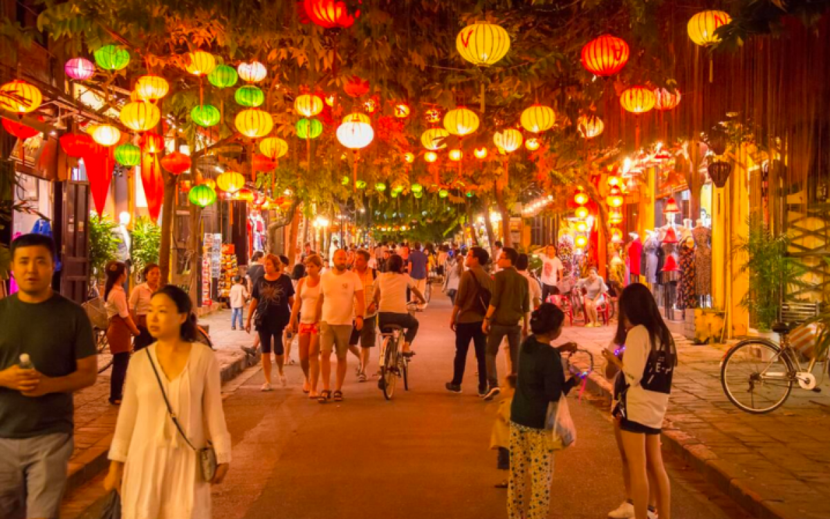Amazing Journey: Vietnam and Laos with Family (13 days)