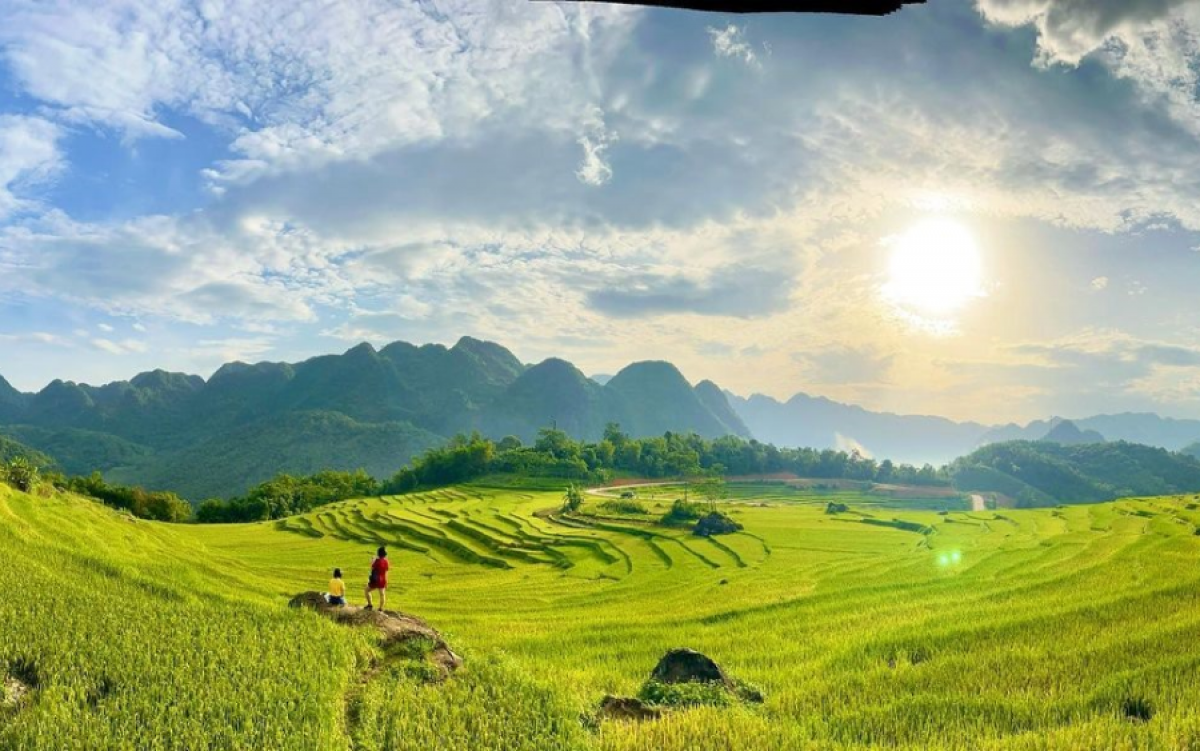 Magnificence of Vietnam, Thailand & Singapore Tour - 21 Days