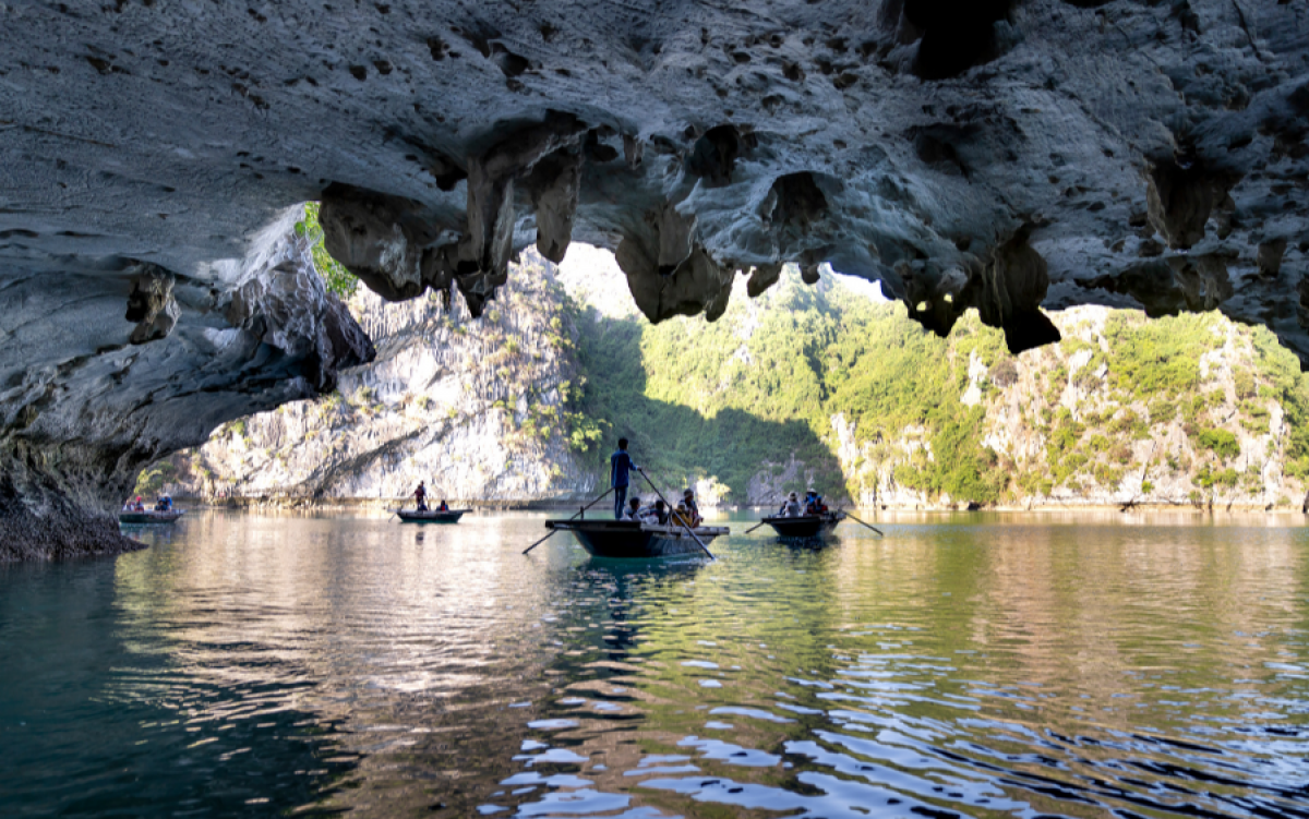 Muslim-Friendly Tour Package: 10 Days Vietnam & Phu Quoc Adventure
