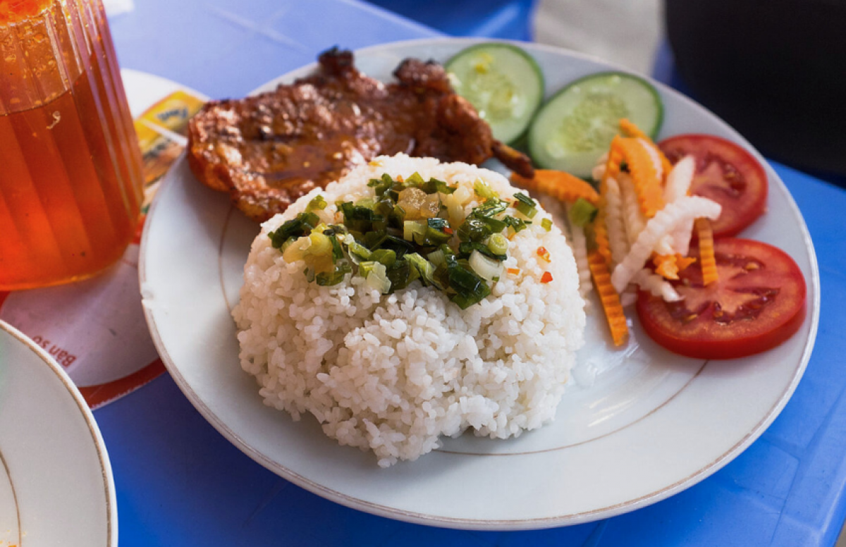 Southeast Asia Muslim-friendly Tour: 11 days in Vietnam & Cambodia