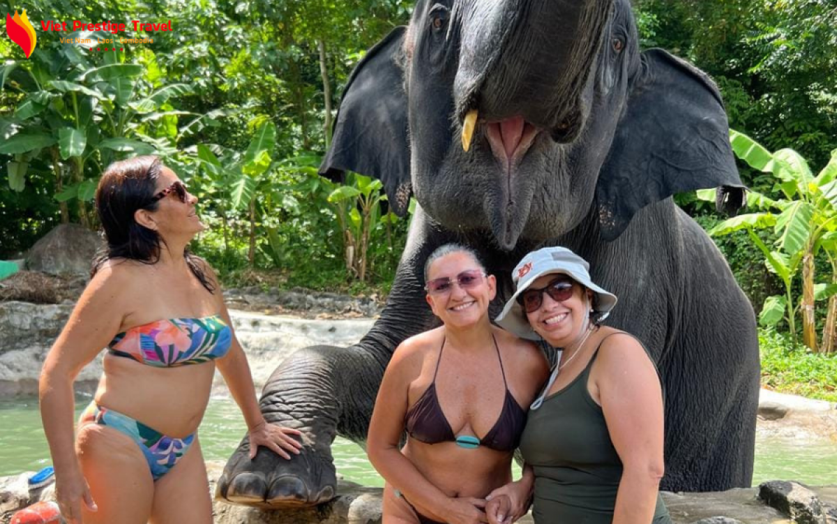 Southeast Asia Tour: 20 Days in Singapore, Thailand, Vietnam