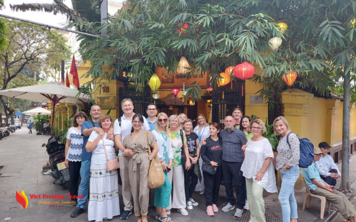 Vietnam Discovery: Hanoi, Halong Bay, Hoi An (6 Days)