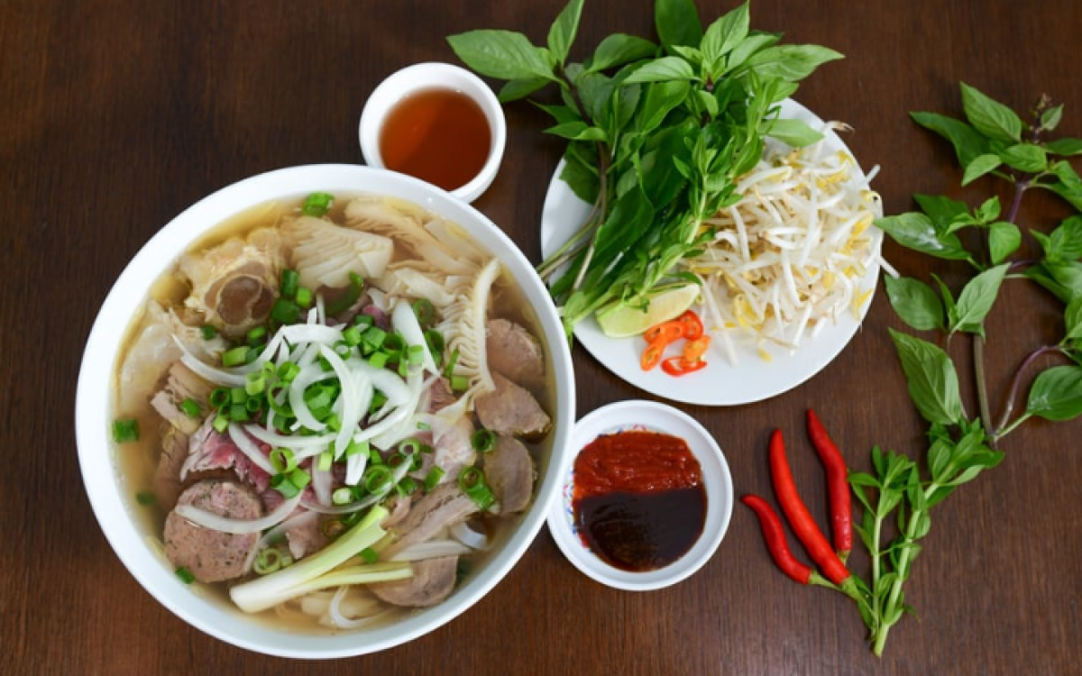 Vietnam Exploration Family Tour Package: 11 Days