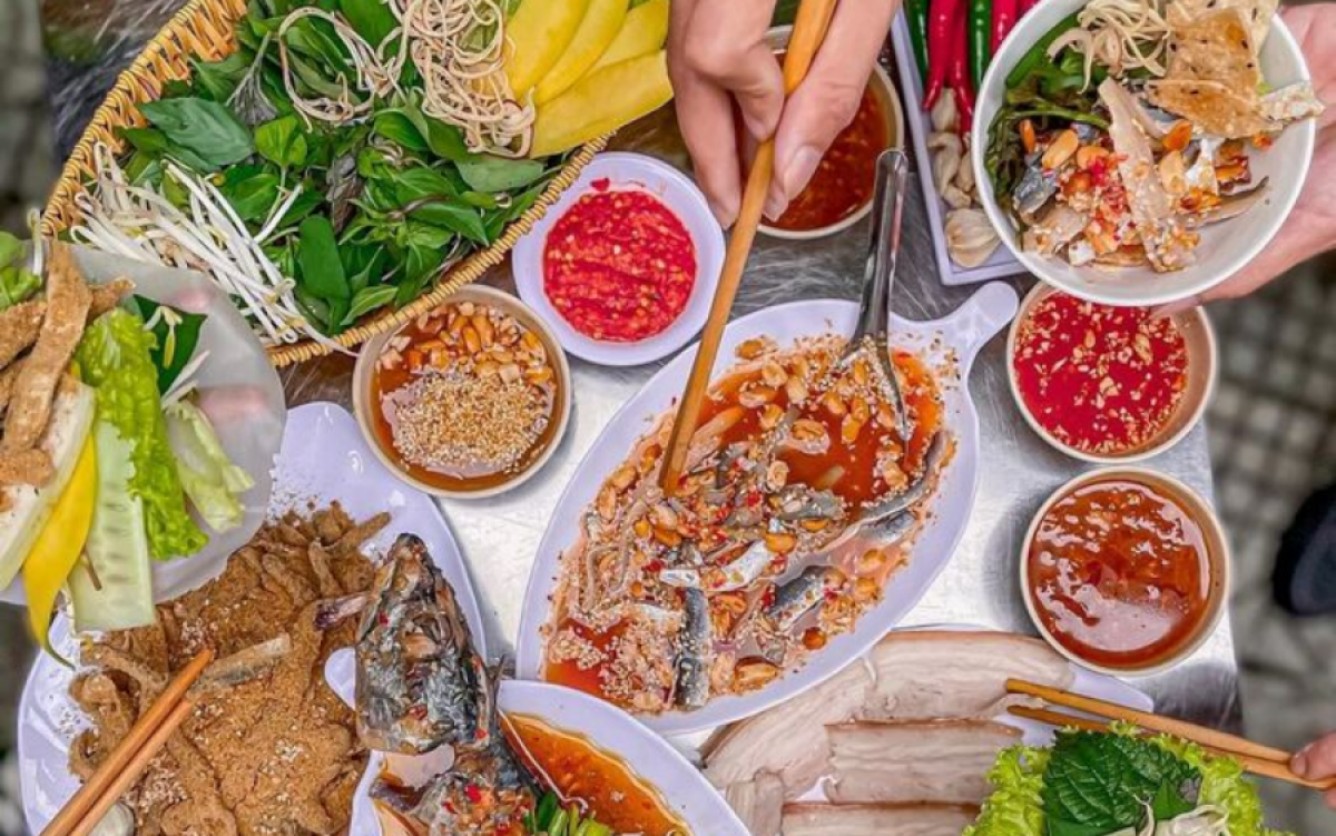 Vietnam Luxury Package Vacation: 14 Days