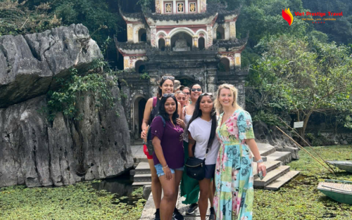 Ultimate Family Trip to Vietnam, Thailand & Singapore - 14 Days